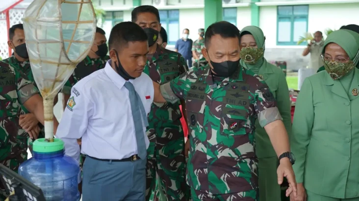 Bertemu KSAD Dudung,...
