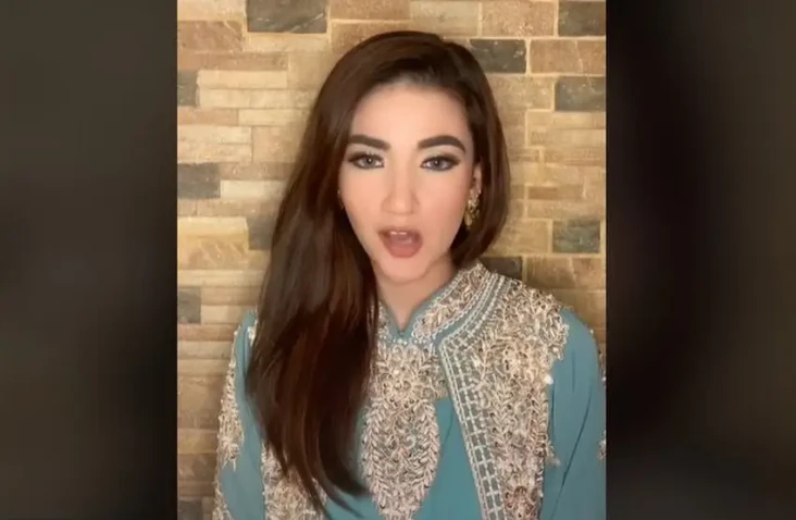Mimpikan Nikahi Pesepakbola,...