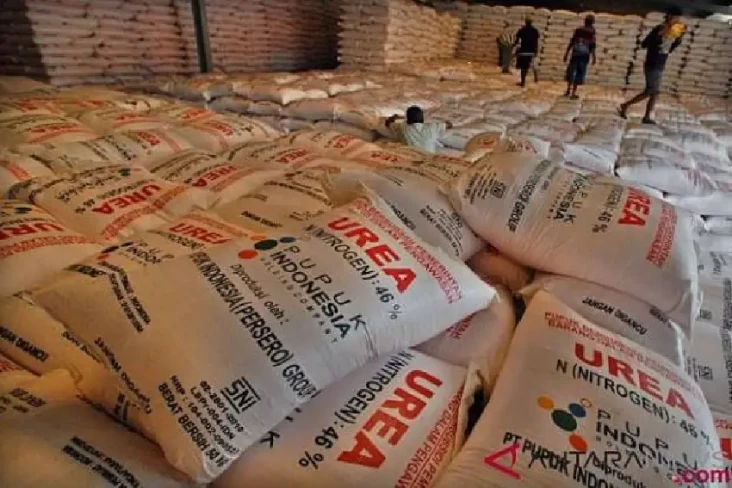 Produksi Pupuk Indonesia...