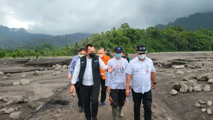Hunian Sementara Korban...