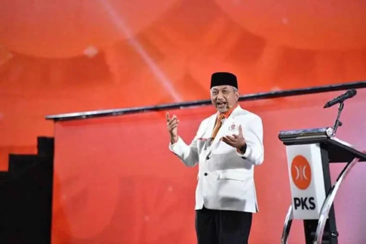 PKS Tunjuk 10 Orang...