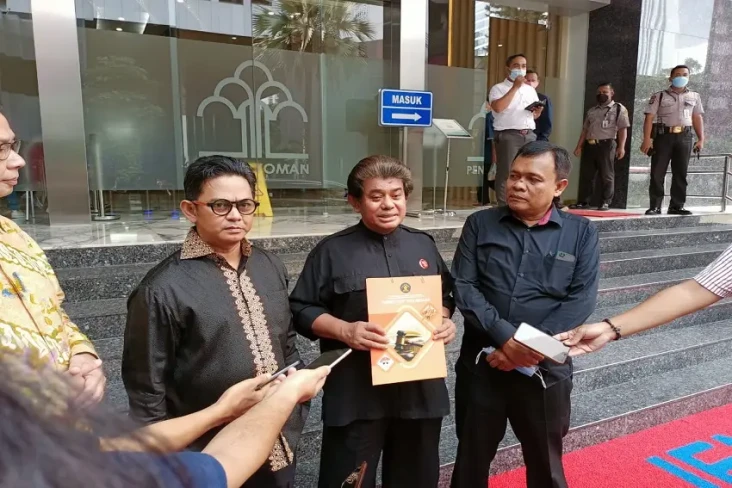 Terima SK Kemenkumham,...