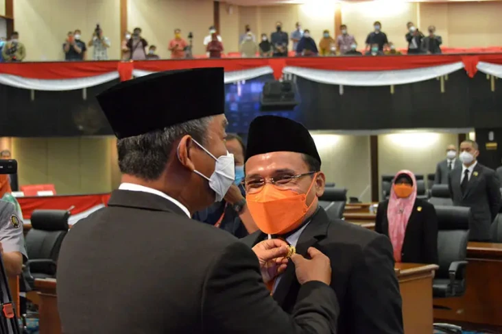 Dilantik Jadi Anggota...