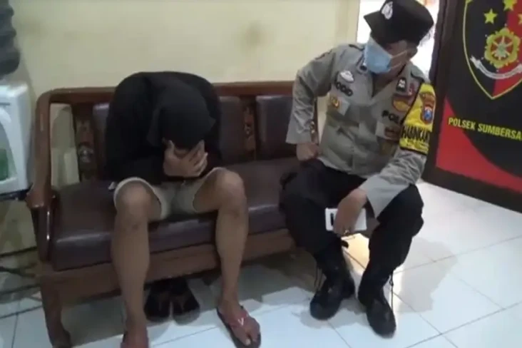 Kelainan Seks, Pemuda...