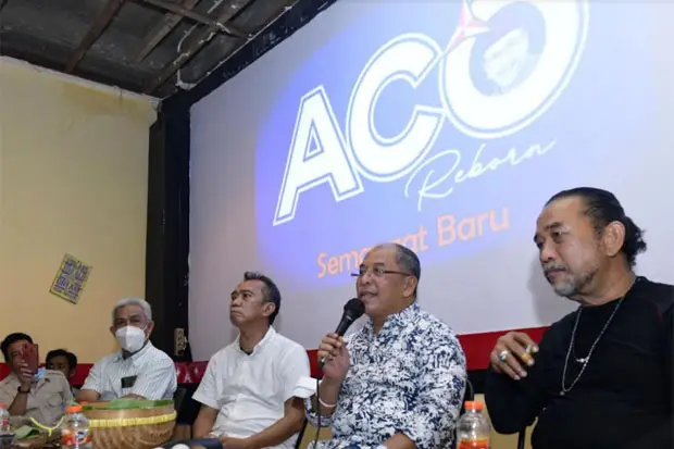 Puluhan Komunitas di...