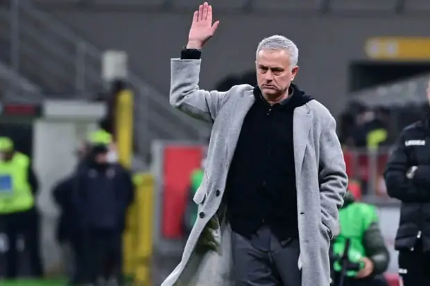 AS Roma Dilumat Milan,...
