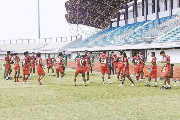 Persita Beli 10 Pemain...