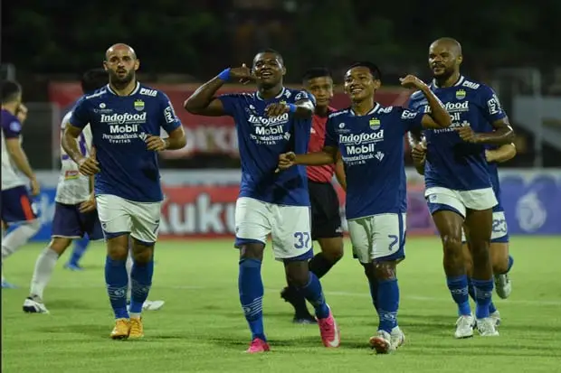Hasil Persib vs Persita:...
