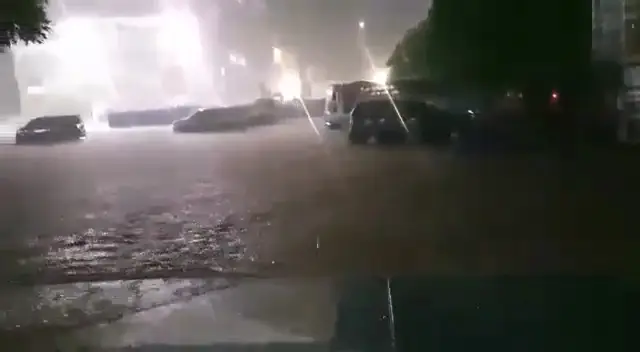 Banjir dan Longsor di...