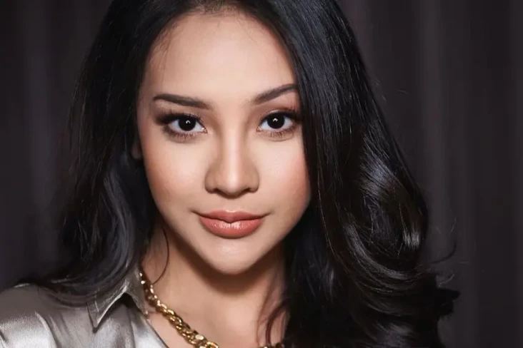 Anya Geraldine Akui...