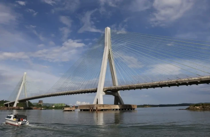 Lewat Jembatan Rp1,4...