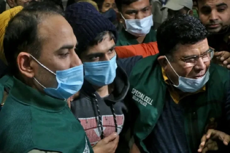 India Tangkap Pembuat...