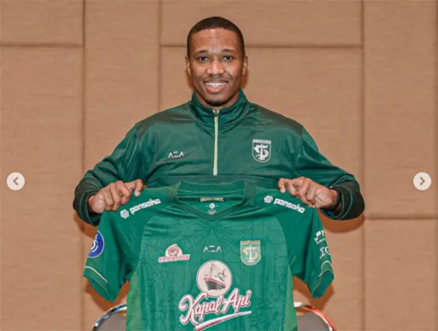 Persebaya Resmikan Transfer...