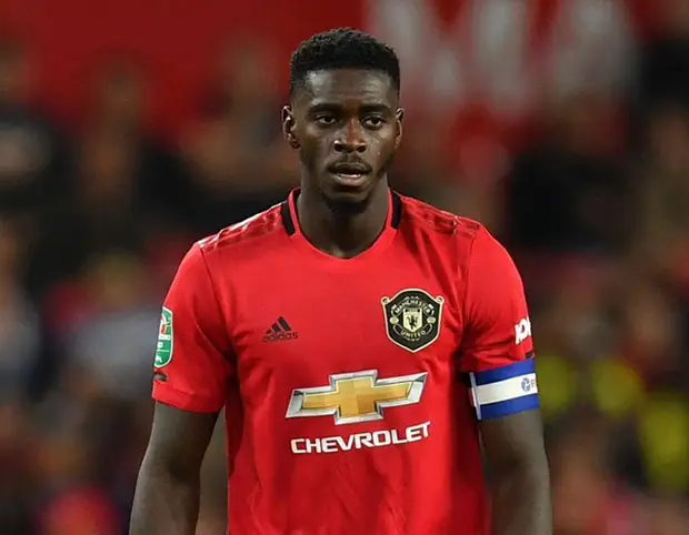 Tinggalkan Manchester...
