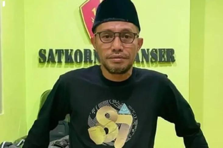 Sentil Rocky Gerung,...