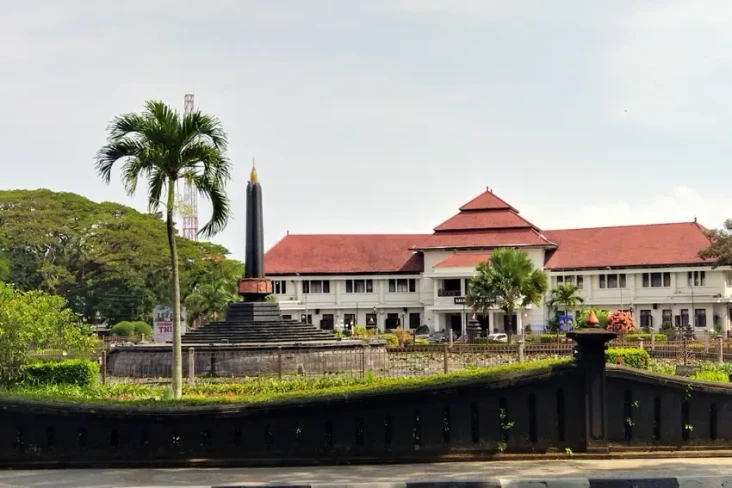 Jadi Ikon Wisata Sejarah,...