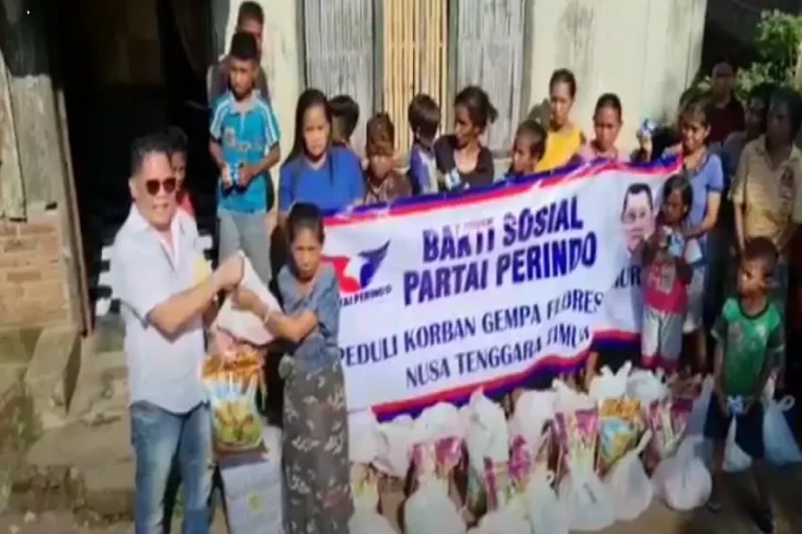 DPP Partai Perindo Salurkan...