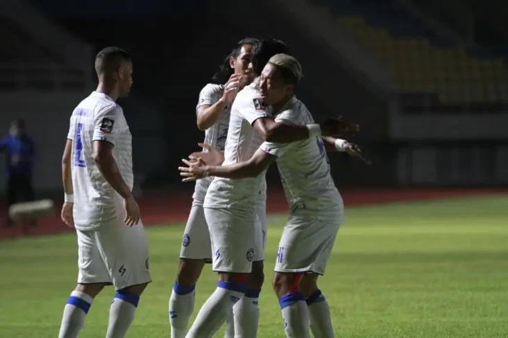Bhayangkara FC vs Arema:...