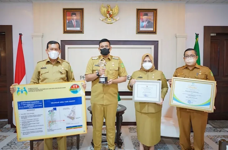 Kepala Daerah Paling...