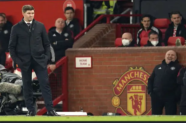 Manchester United vs...