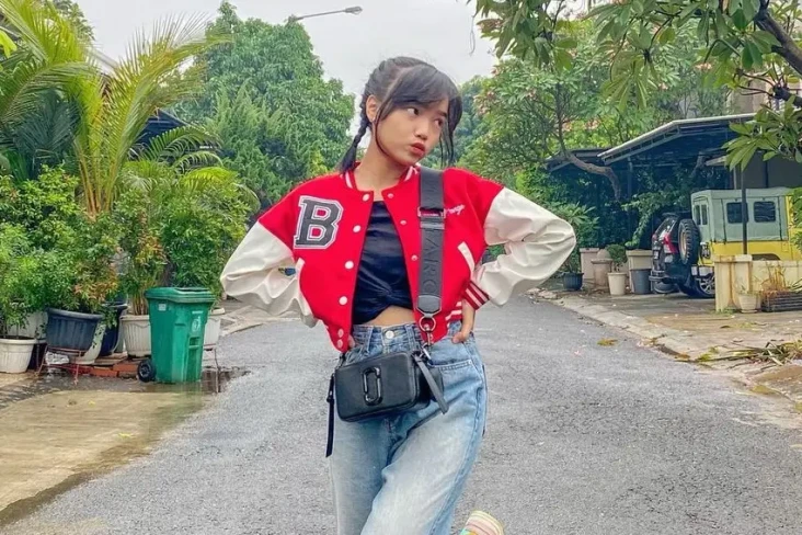 Bukan karena Viral,...