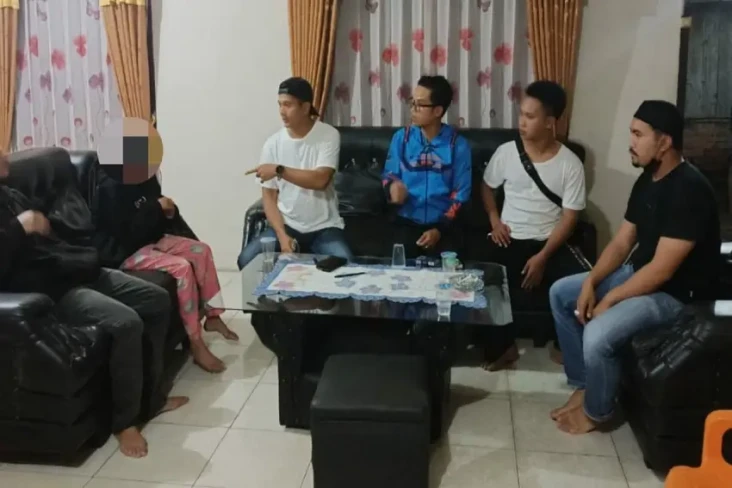 Guru Silat Diduga Cabuli...