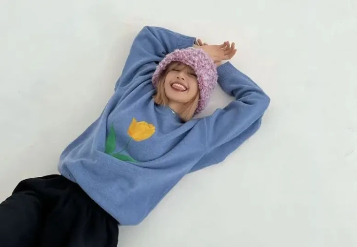 Lisa BLACKPINK Pakai...