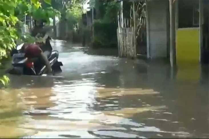 5 Jam Diguyur Hujan...