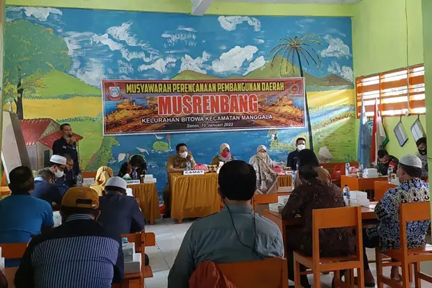 Pejabat Dinas PU Makassar...
