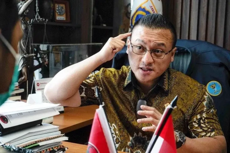 Siswa Positif Omicron,...