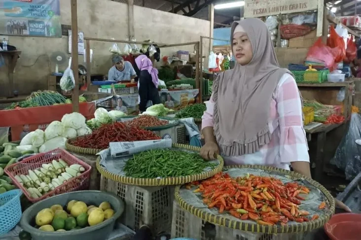 Harga Tomat hingga Jengkol...