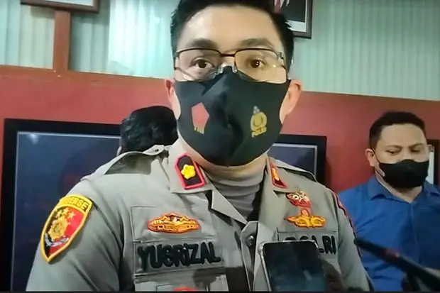 Sopir di Makassar Dikeroyok...