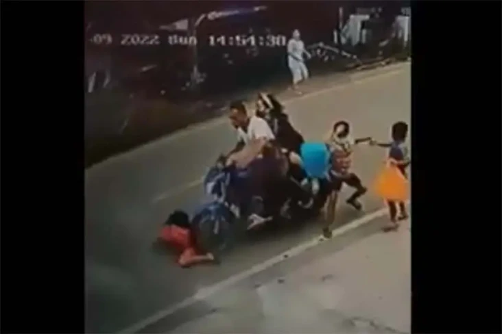 Polisi Buru Pengendara...