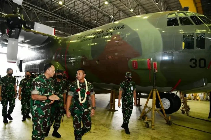 Tinjau Perpindahan Skuadron,...