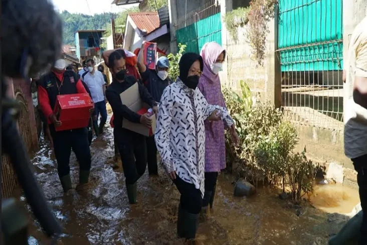 Blusukan ke Lokasi Bencana...