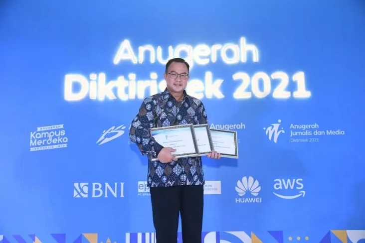 IPB University Sabet...