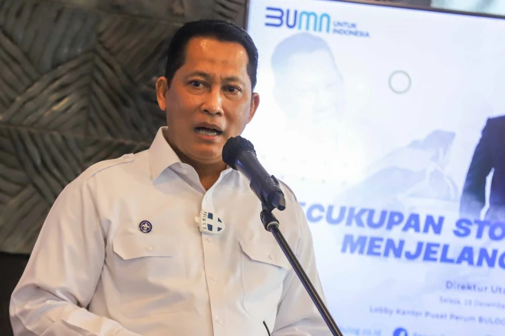 Direktur Utama Perum...