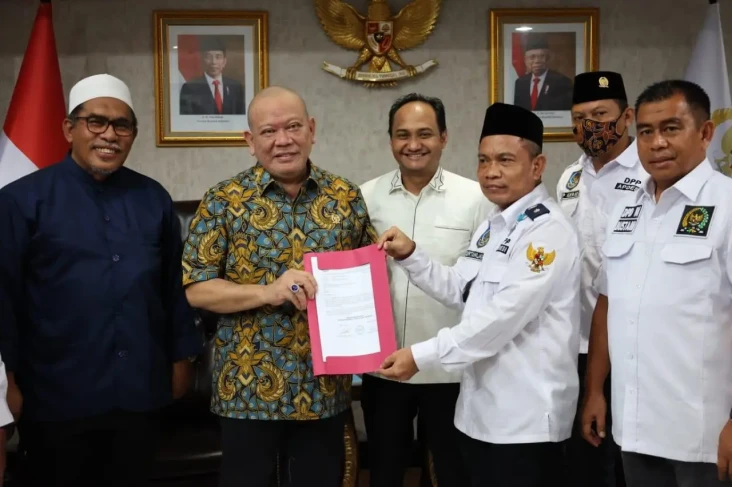 Sikapi Peraturan Menteri...