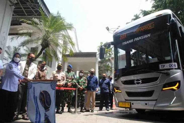 Pekan Depan, Bus Trans...