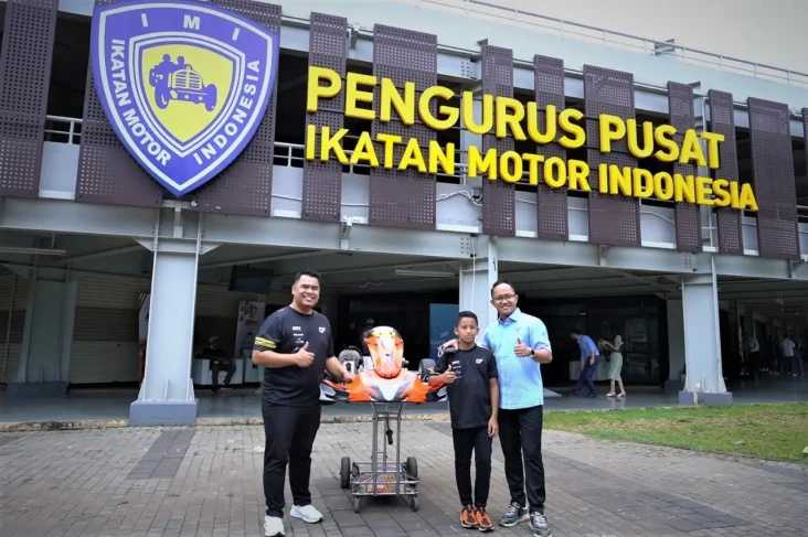 CRK Motorsport Support...