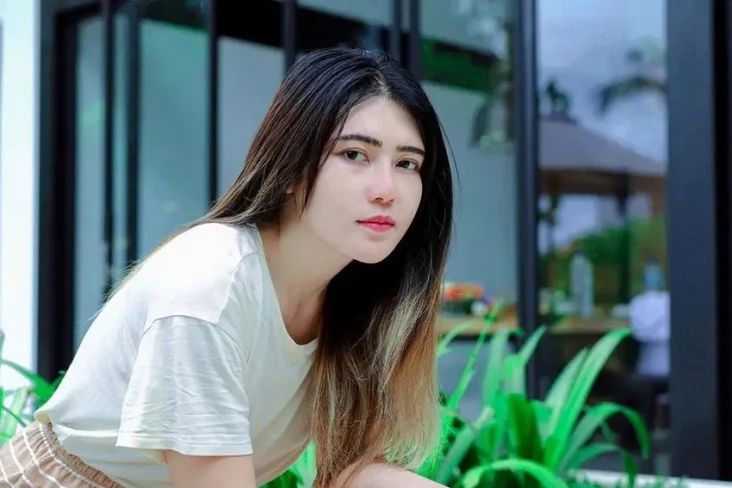 Unggah Video Serok Duit,...