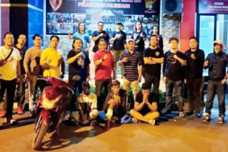 Gasak Motor Kehabisan...