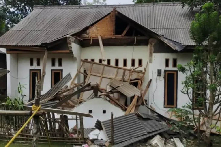BNPB Sebut 1.378 Rumah...