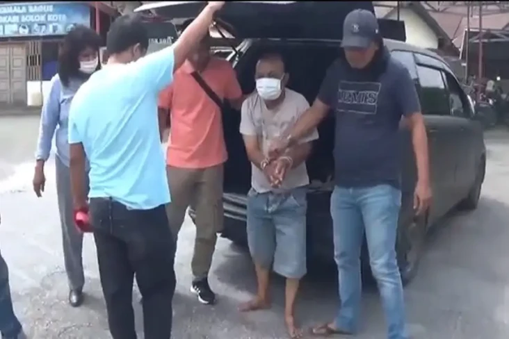 Tak Kuat Tahan Nafsu,...