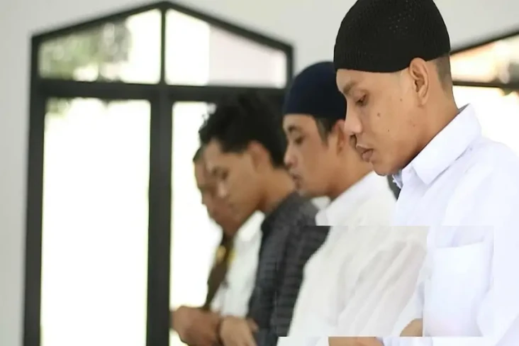 Curi Besi Bekas Milik...
