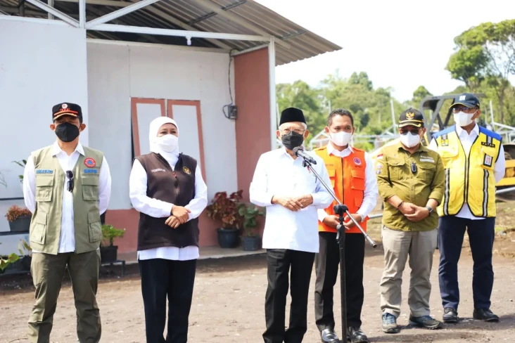 Hunian Sementara Pengungsi...