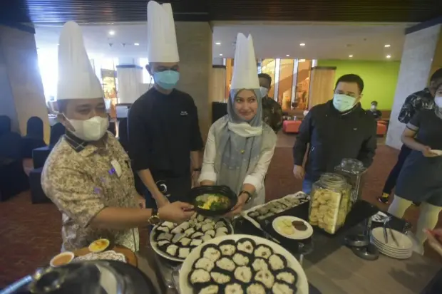Bupati Luwu Utara Inisiasi...