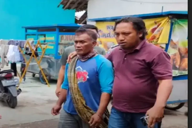 Tak Kuat Sering Dianiaya,...