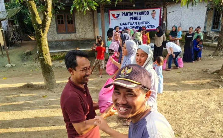 Salurkan Bantuan untuk...