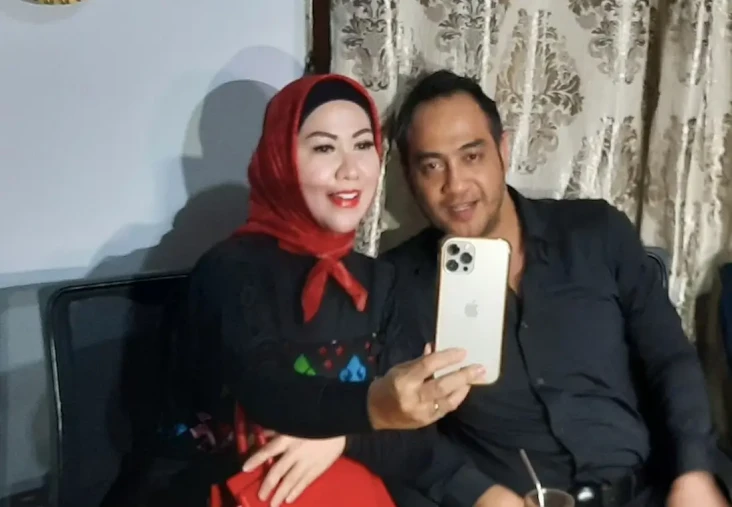 Venna Melinda dan Ferry...